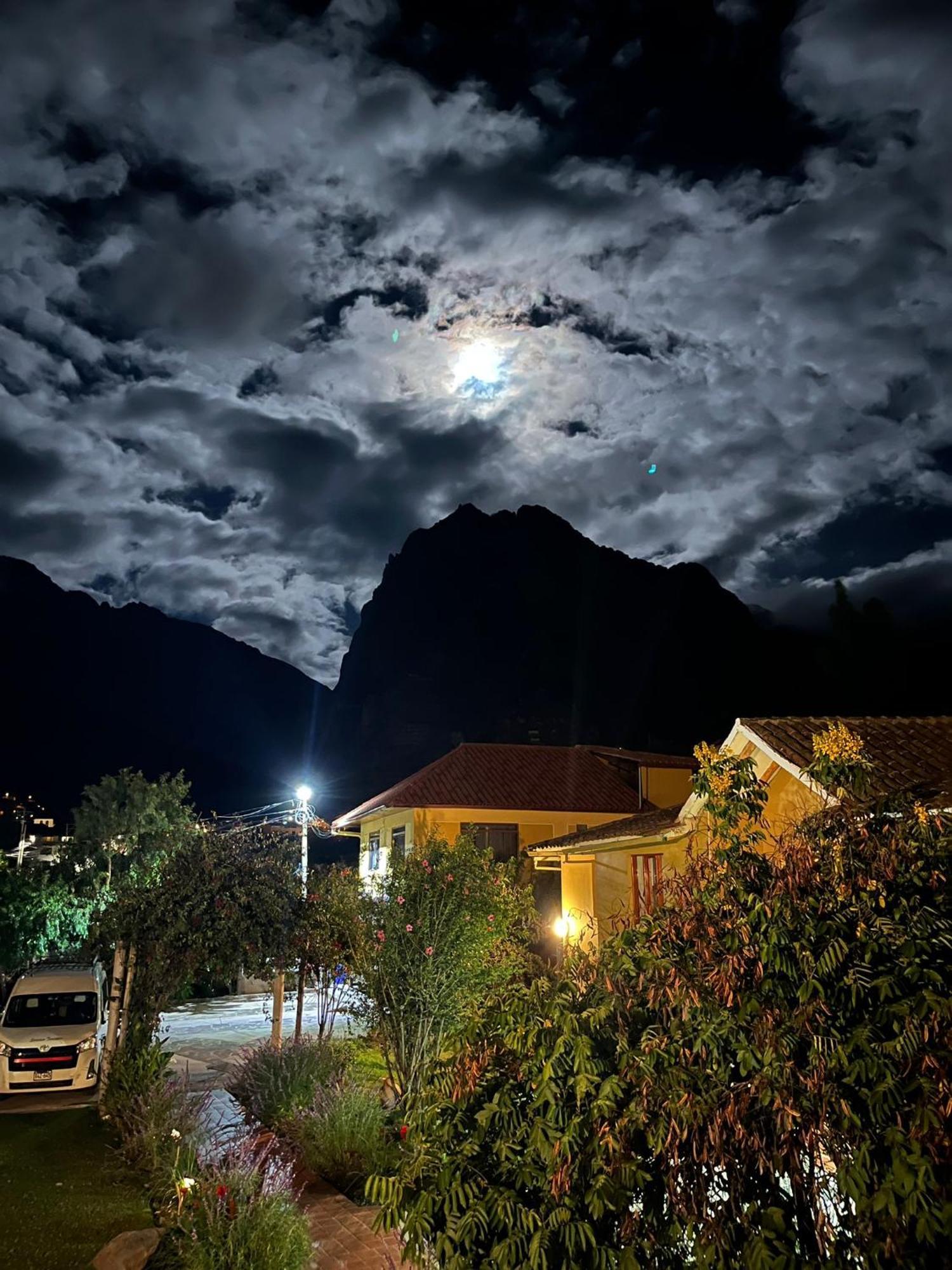 Tunupa Lodge Hotel Ollantaytambo Exterior photo